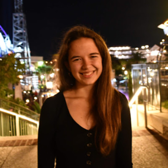 Meet your Posher, Cassidy - Picture 1 of 1